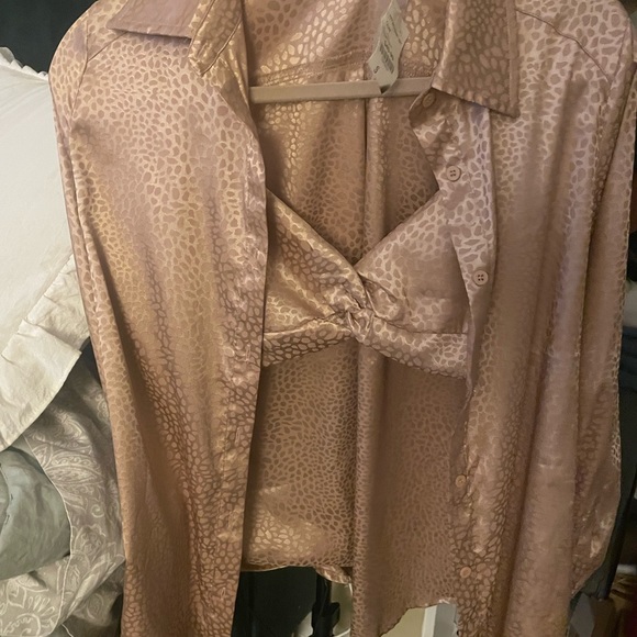 two piece top button up and bralette - Picture 3 of 3